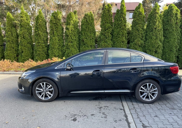 Toyota Avensis cena 31900 przebieg: 199900, rok produkcji 2012 z Wrocław małe 326